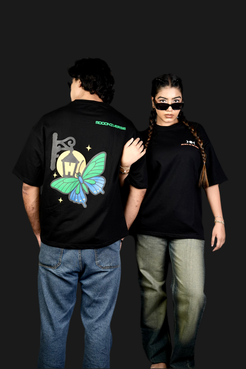 Blackout Midnight Flutter“ Black Oversized Tee