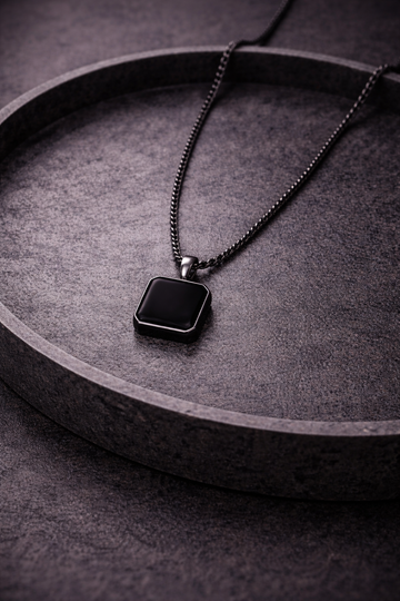 Black Square Pendant ONYX EDGE
