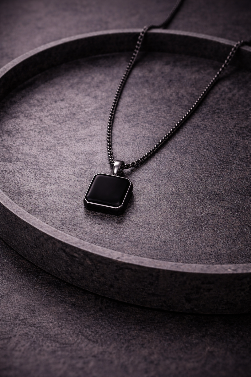 Black Square Pendant ONYX EDGE